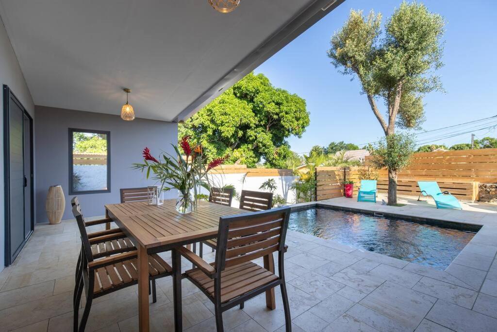 Villa Benjoin St-Pierre Piscine Chauffee Et Mer سانت بيير المظهر الخارجي الصورة
